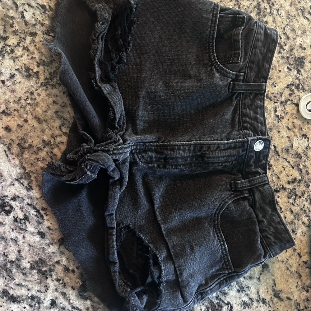 Hollister Black Distressed Denim Shorts Women's Size 5